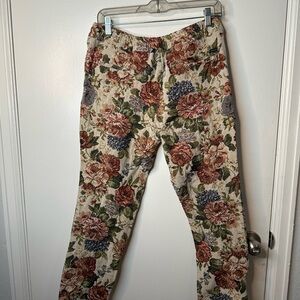 Floral Print Woman’s Pants